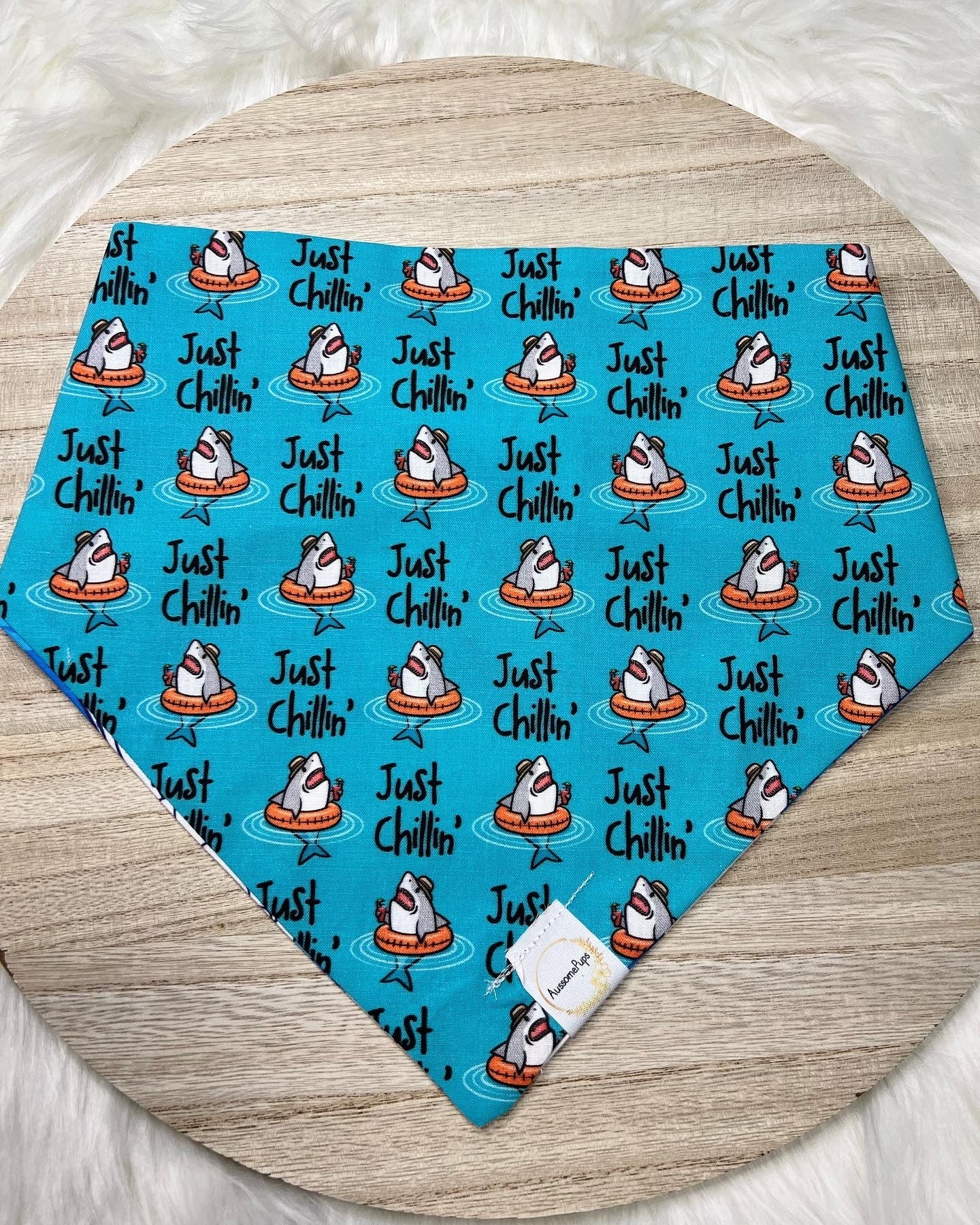 Just chillin’ bandana - AussomePups
