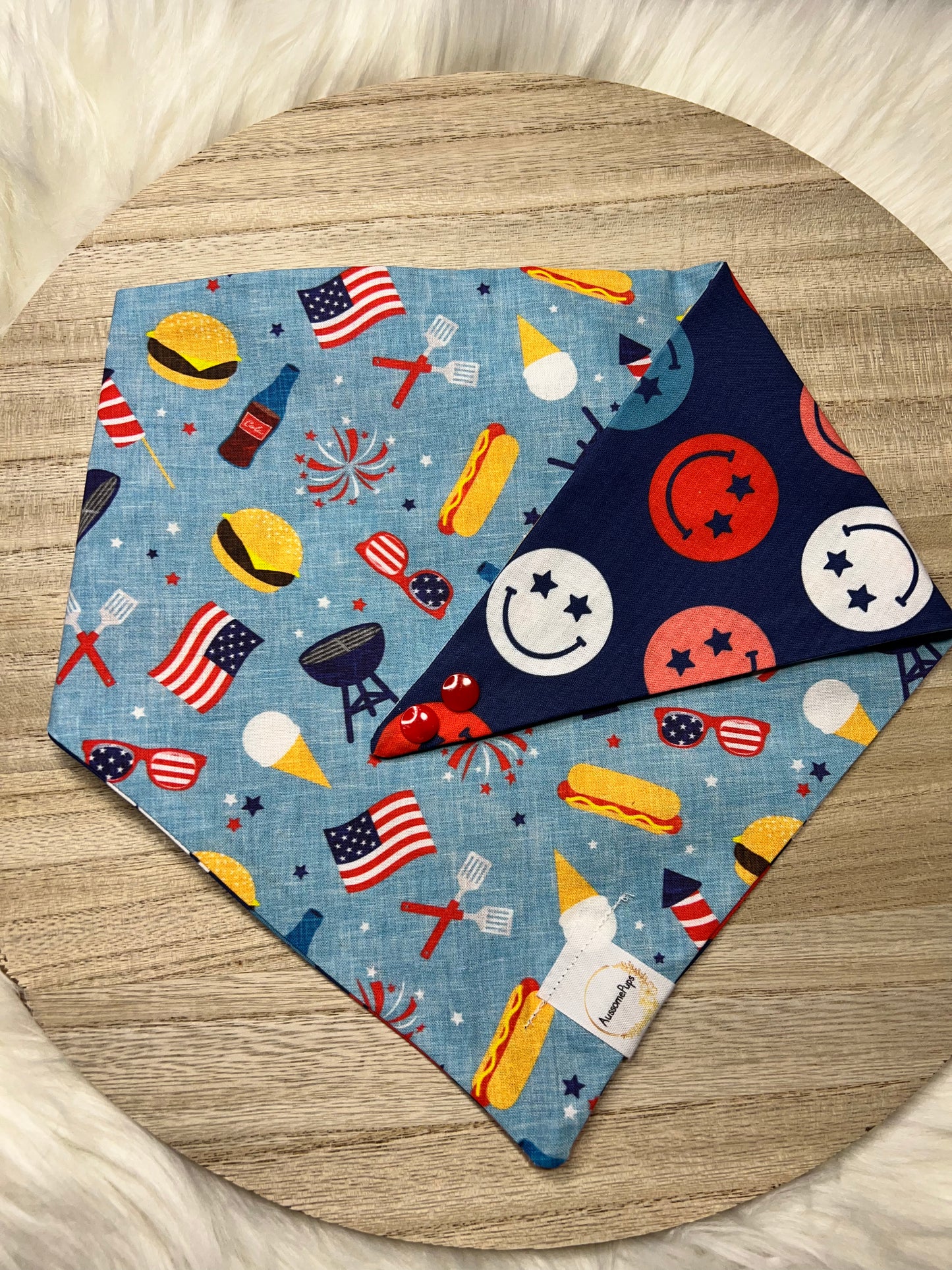 You make me want a hot dog real bad bandana - AussomePups