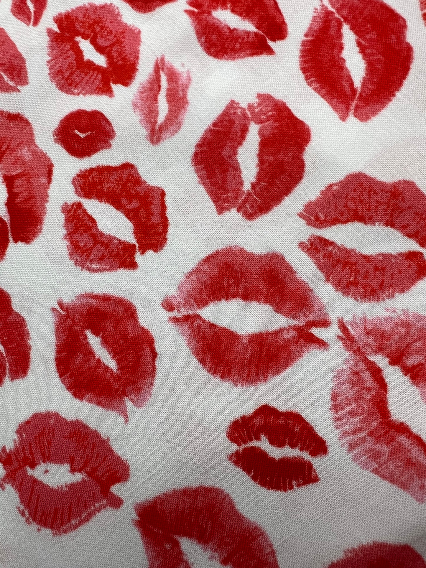 Kisses Bandana - AussomePups